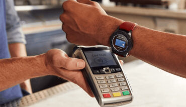 Smartwatches With NFC Payment